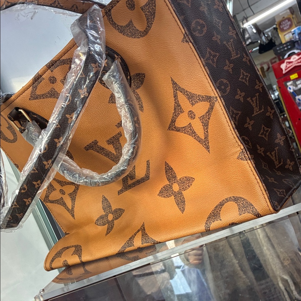 Monogram Tote - Picture 15 of 16